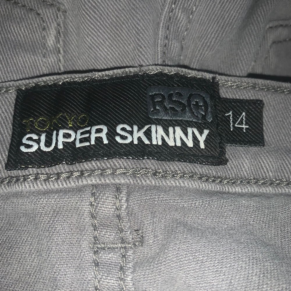 Super skinny jeans